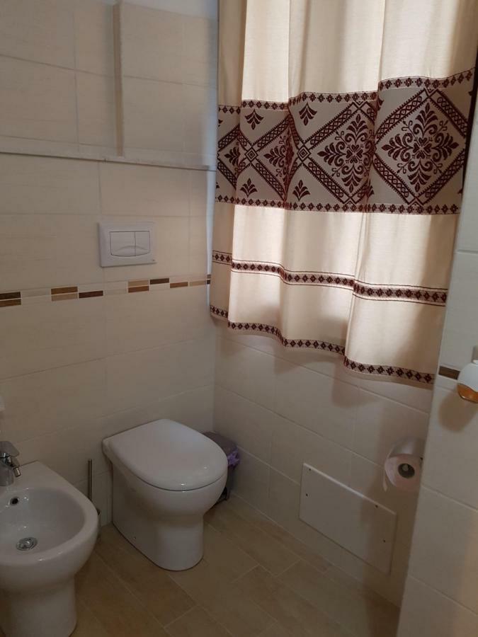 Casa Vacanze La Pavoncella Iglesias Bagian luar foto