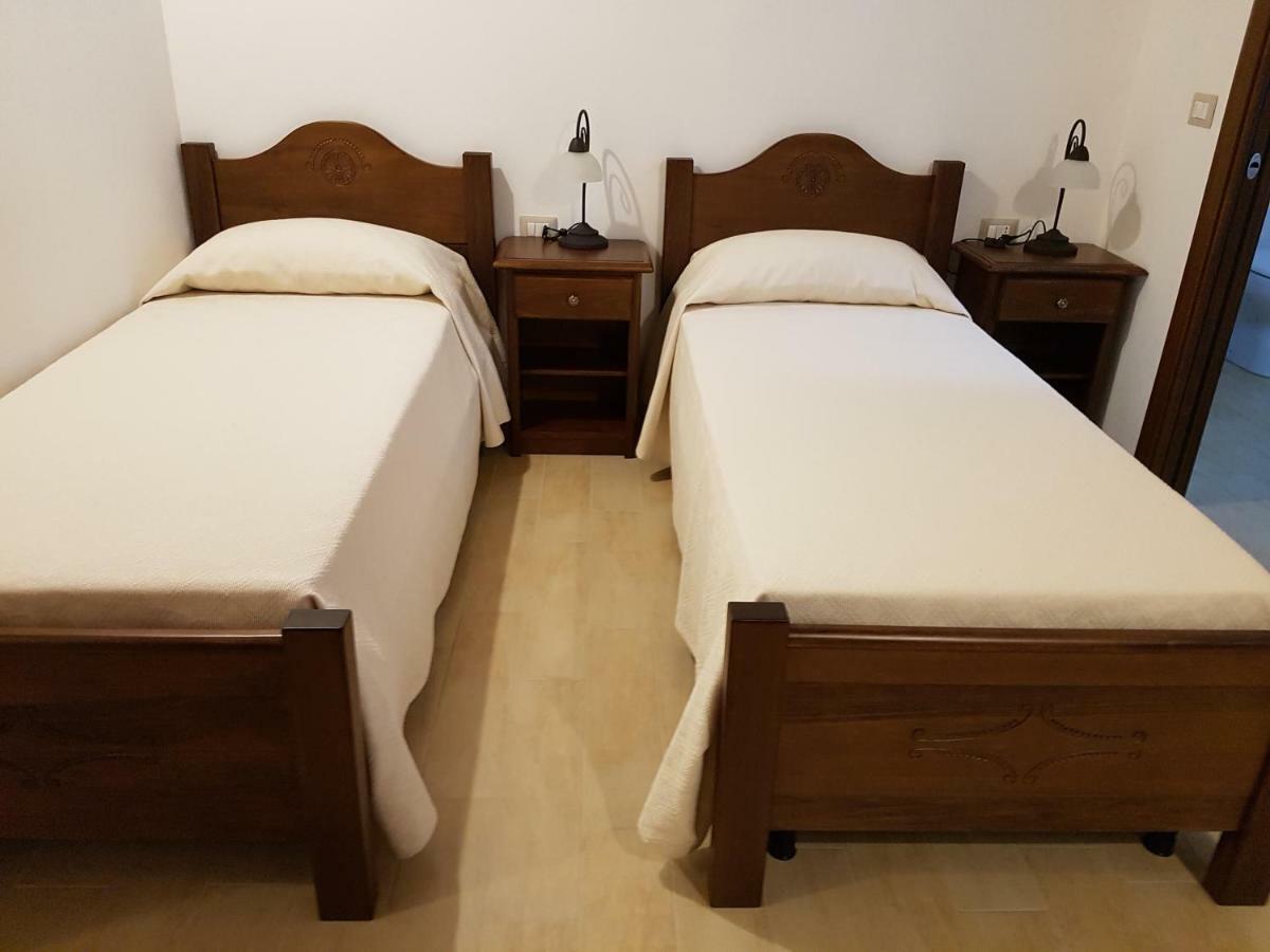 Casa Vacanze La Pavoncella Iglesias Bagian luar foto