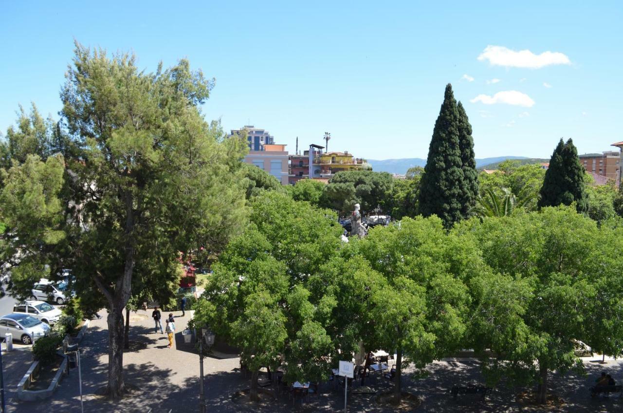 Casa Vacanze La Pavoncella Iglesias Bagian luar foto