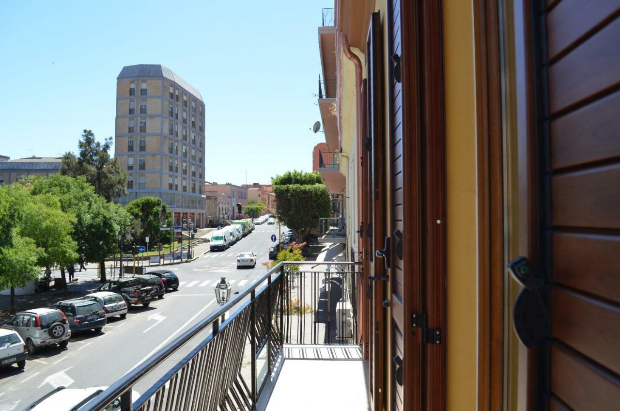 Casa Vacanze La Pavoncella Iglesias Bagian luar foto